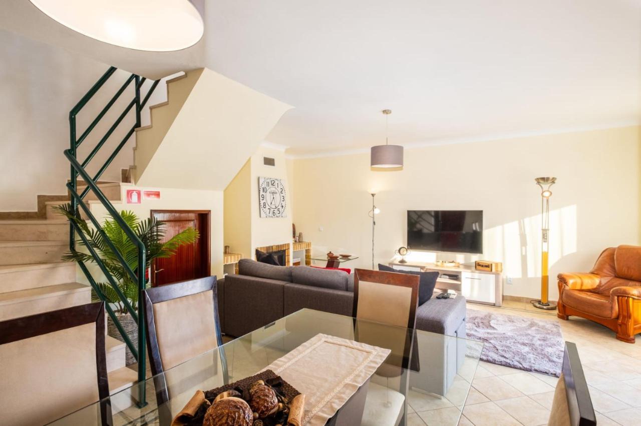 Villa Sequeira - Private Pool - Free Wifi - By Bedzy البوفيرا المظهر الخارجي الصورة